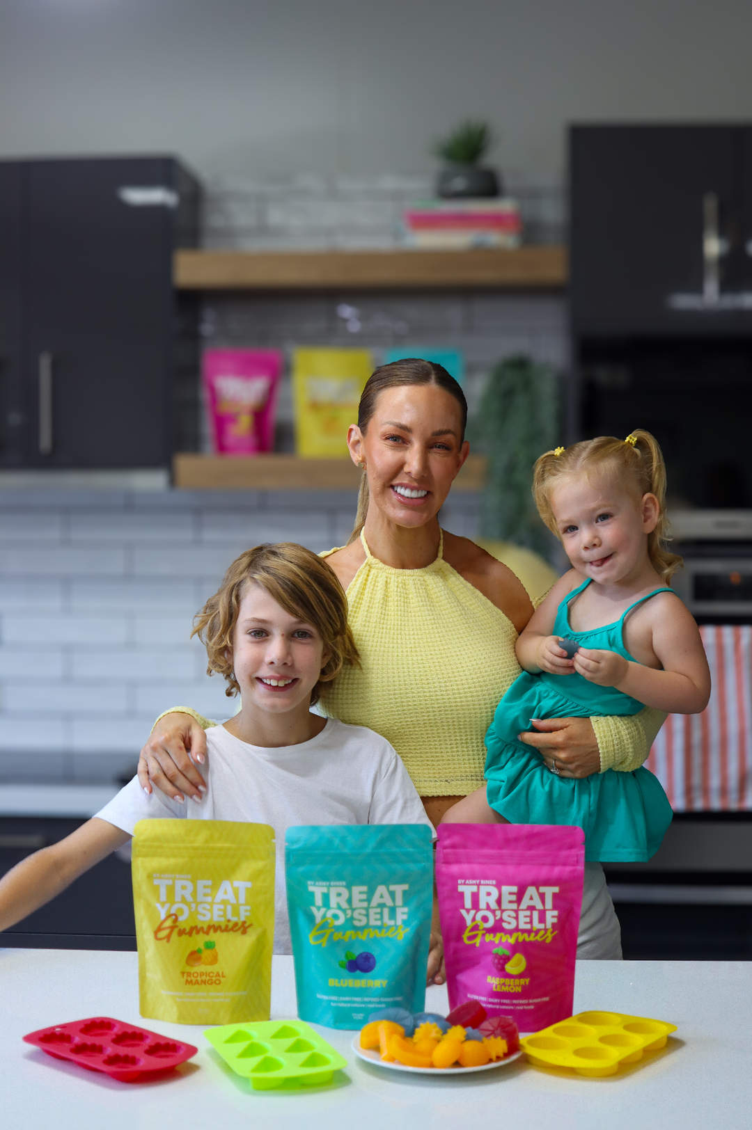 Treat Yo'Self 3 x Gummies with Tray